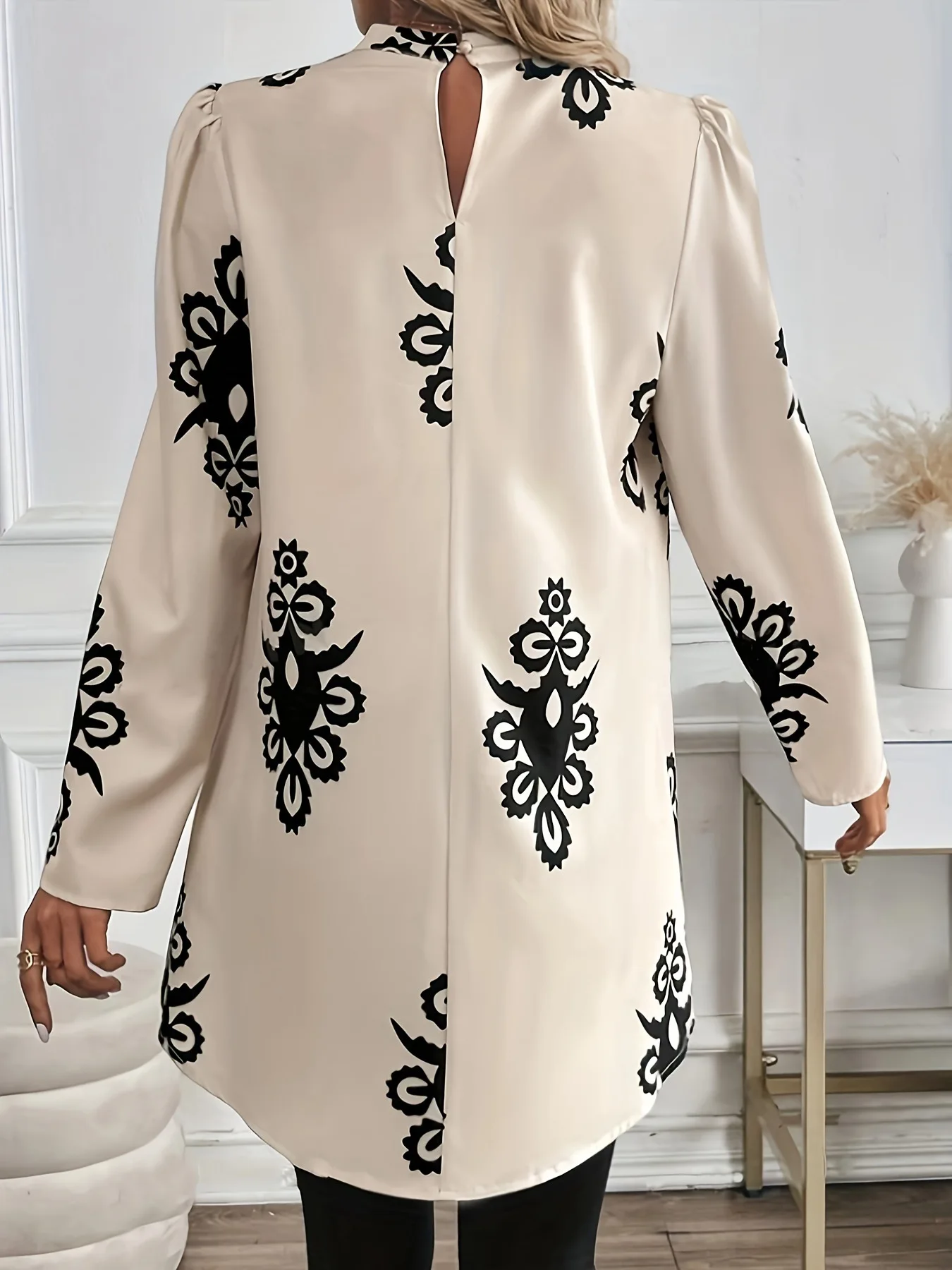 Elegant Commuter Shirt For Women Fashion New Round Neck Print Long Sleeve Irregular Extended Top Casual Office Lady Clothing