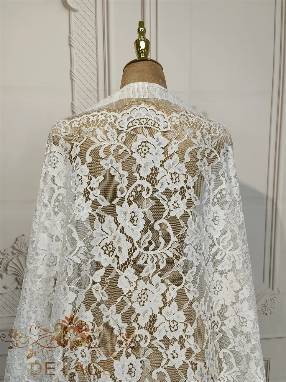 رائعة الأزهار المطرزة Cahntilly الدانتيل لينة الفرنسية حبالي النسيج عالية الجودة فستان الزفاف رمش أقمشة الدانتيل