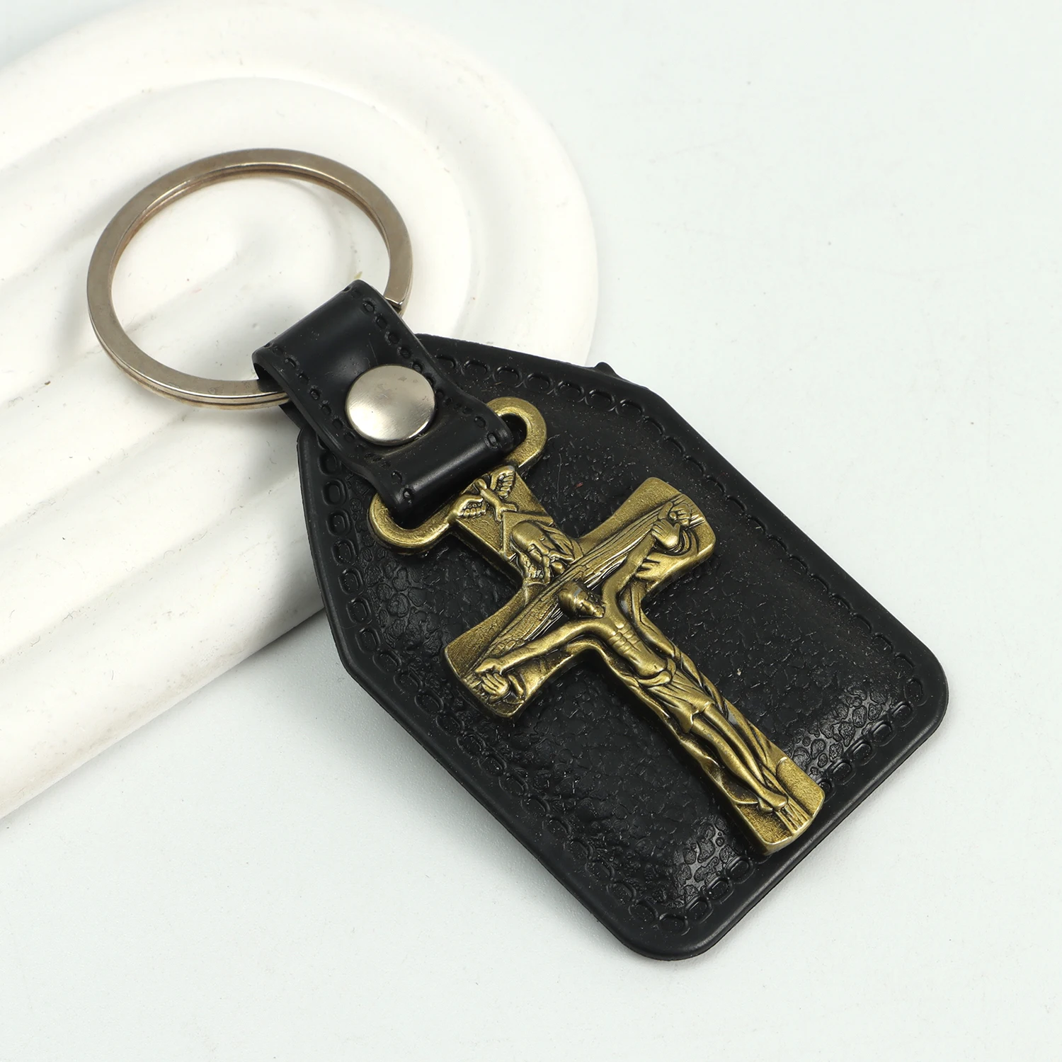 Catholic Leather Keychain Religious Miraculous Medal Crucifix Saint Benedict Antique Bronze Key Ring for Men Women Car Bag Gift