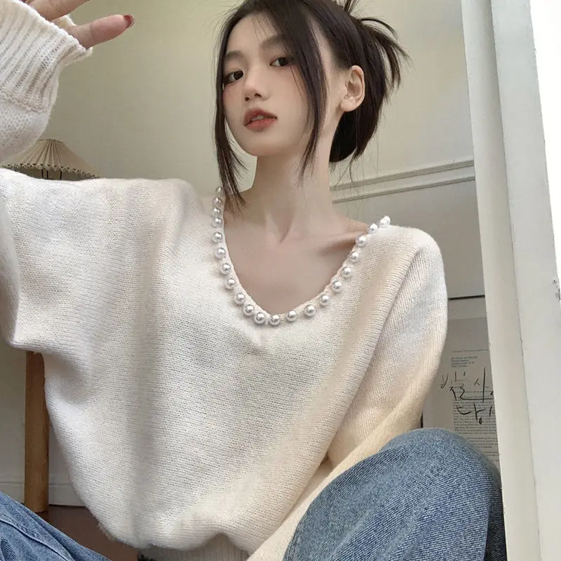 Women Sweater Autumn Winter White V-Neck Knitted Top Women Pullover Cashmere Harajuku Fashion Modern Korean Style 2024