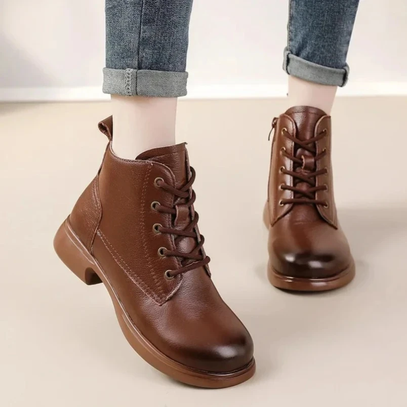 

2025 женские ботинки из натуральной кожи в стиле ретро с круглым носком на толстом каблуке, повседневные зимние теплые ботильоны для женщин ручной работы