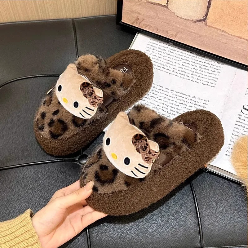 جديد الشتاء المرأة نعال من القطن ليوبارد طباعة مرحبا كيتي دافئ مريح باوتو المنزل المضادة للانزلاق مقاومة للاهتراء النعال