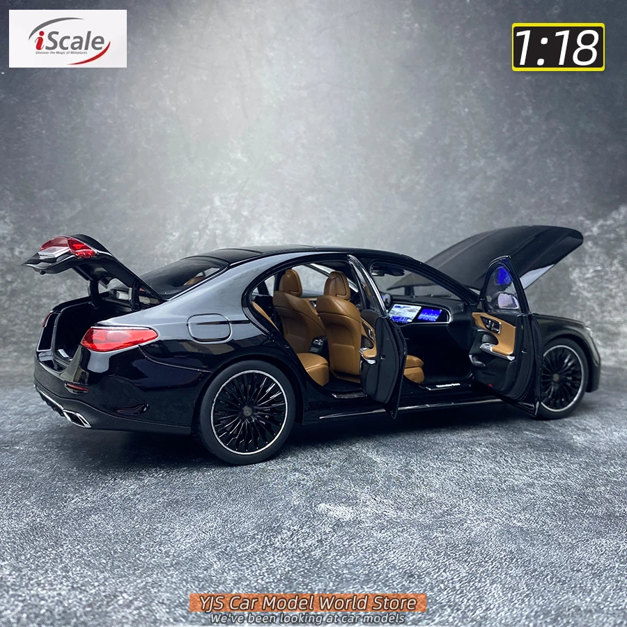 iScale  Diecast model 1:18 scale  E-Klasse E450 W214 New sedan Car model Static decoration Holiday gift collection