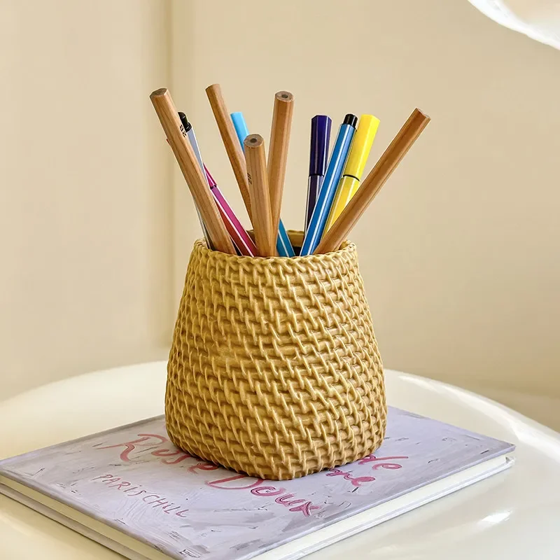 Creative Vintage Design Imitation Rattan Pen Holder Chinese Calligraphy Writing Pen Brush Holder Office Desktop Art Ornaments