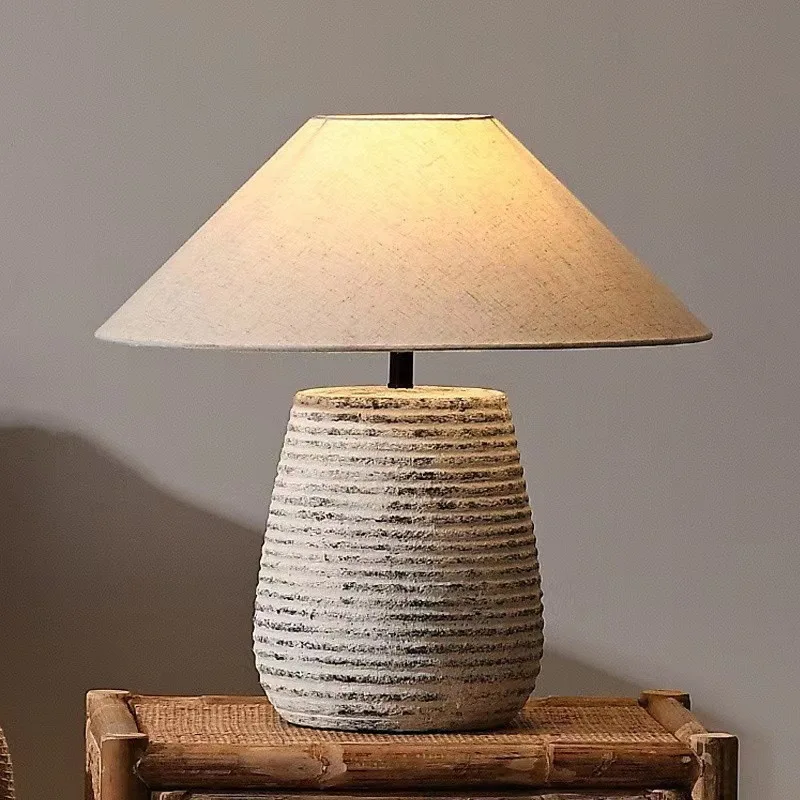 

New Chinese style retro nostalgic Japanese style terroir hotel homestay Wabi Sabi style large pottery jar table lamp