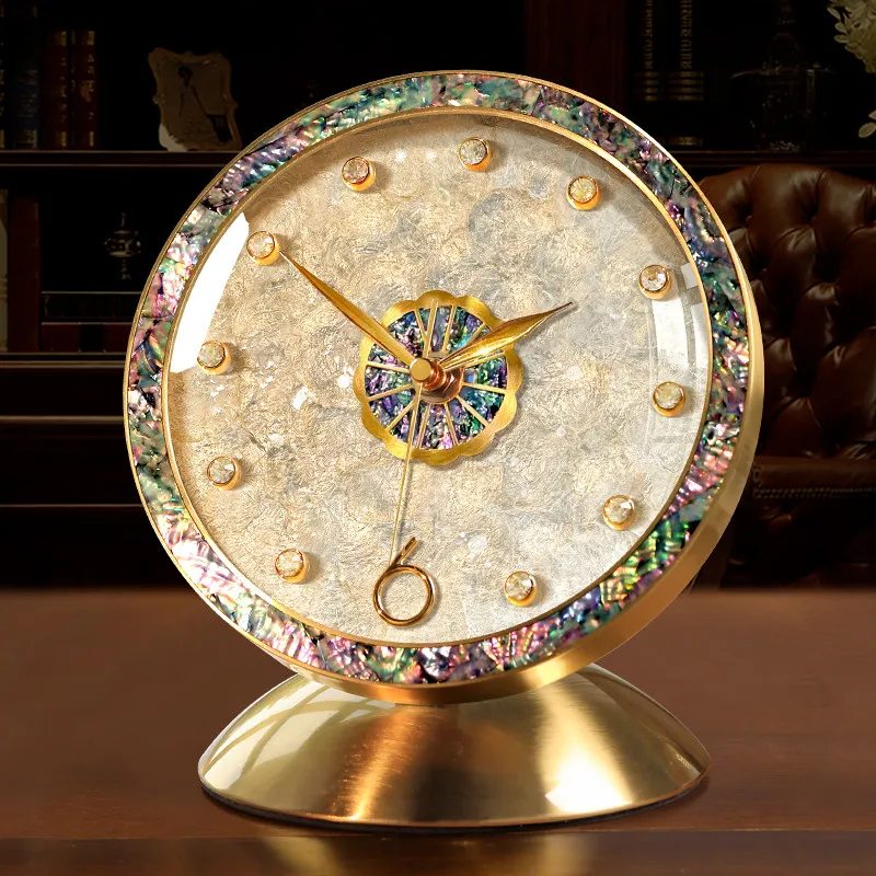 Metal Round Table Clock Unique Elegant Upgrade Bedroom Luxury Digital Clock Vintage Design Orologio Da Parete Room Decorations