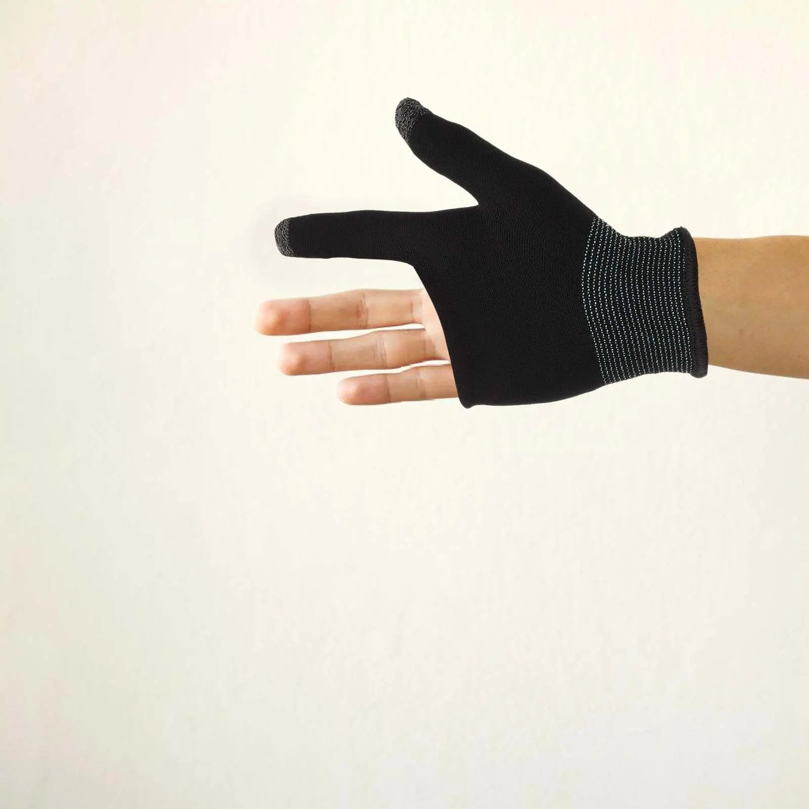

1 Pair Touchscreen Finger Gaming Gloves Anti Sweat Breathable Non Skid Finger Gloves for Phone Game Gamer Accessories