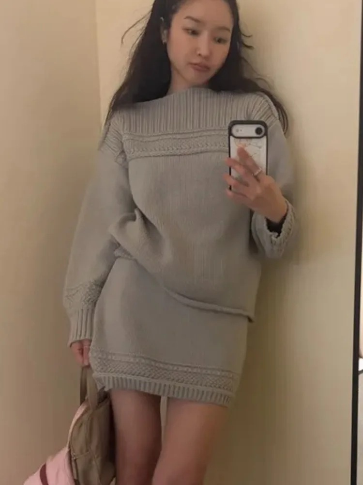 Women's Knitted Set High Waist Short Skirt Two-Piece Suit Winter New Style Floral Embroidery Shoulder Sweater Casual Wear