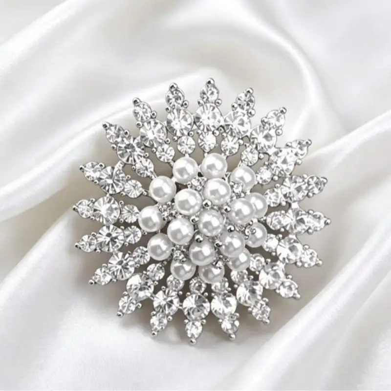 Sparkling Rhinestone Pearl Brooch Pretty Snowflake Design Long-lasting Shine Jewelry for Wedding Prom Pageant Formal Daily Wear