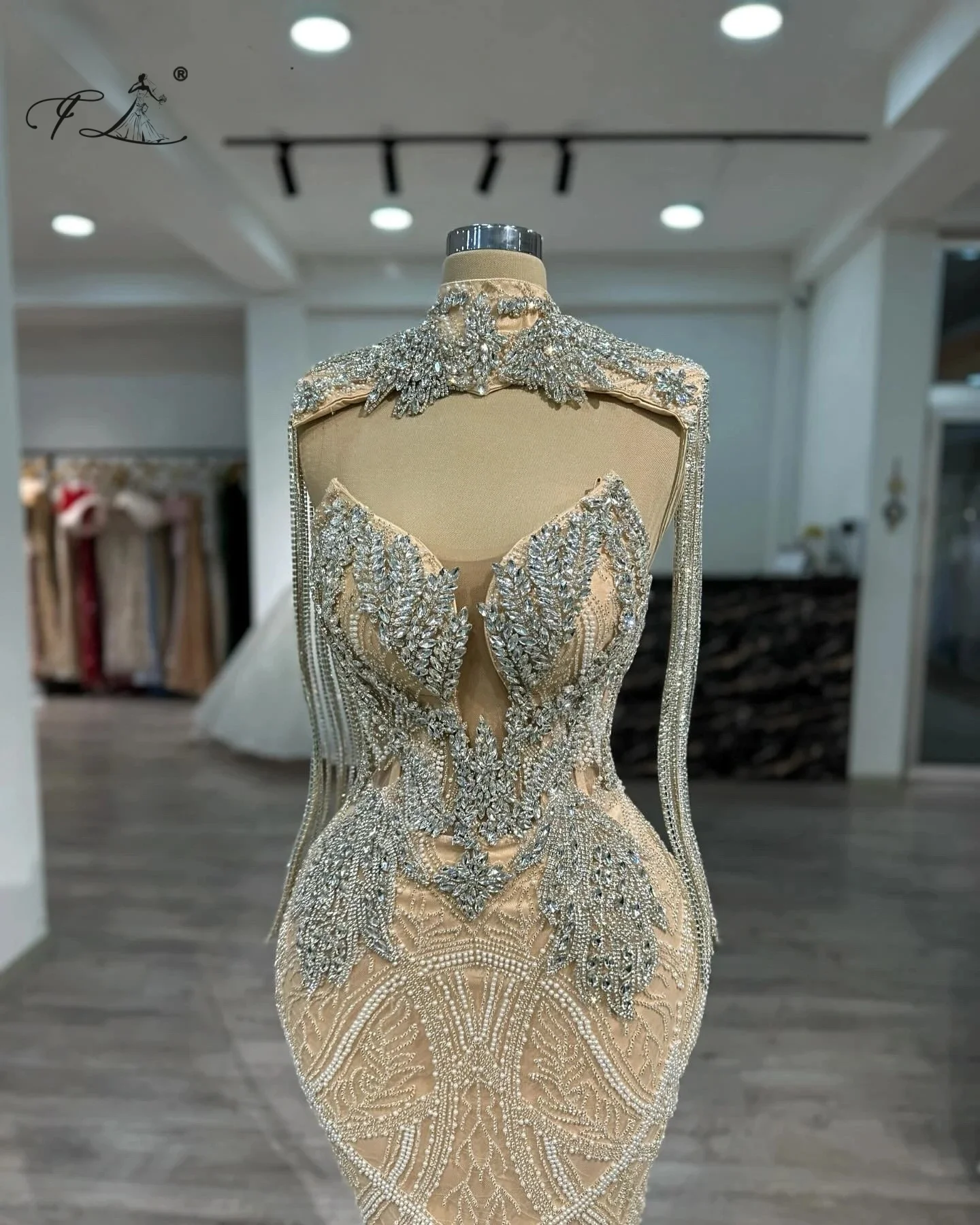 Newest Champagne Cocktail Dresses With A Cape Sleeveless Vintage Prom Dresses With Crystals 2025 Customized Robes De Cocktail
