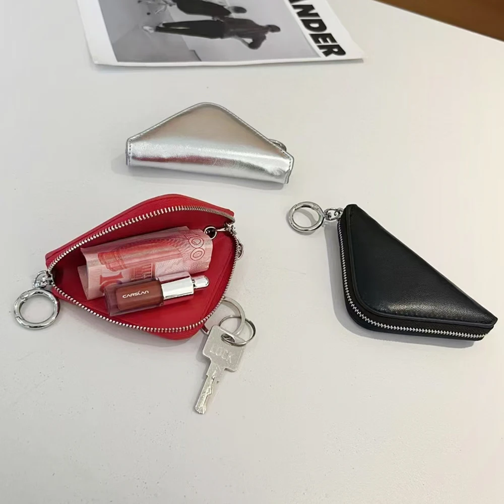 Мини-кошелек на молнии с индивидуальным именем, персонализированный необычный треугольный брелок из натуральной кожи, кошелек, сумка для хранения наушников, подвески