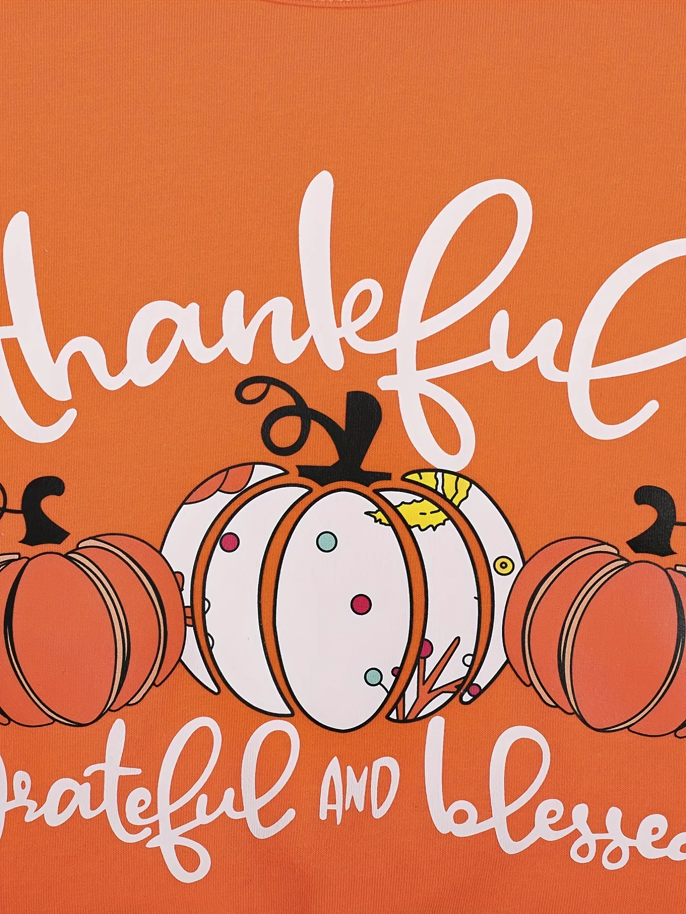 Dreiteiliges Set mit Kürbis-Print für Mädchen zum Thanksgiving-Tag, süßes Baby-Outfit für den Thanksgiving-Tag. – Detail 4