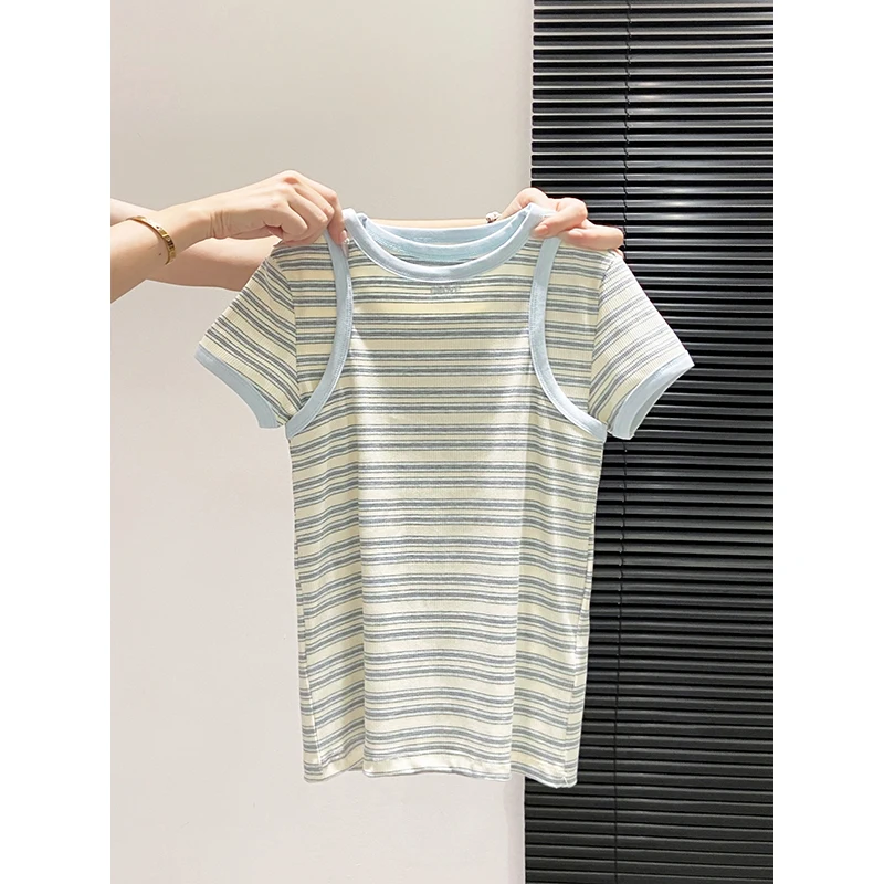 Color-blocking Striped Short-sleeved T-shirt for Women, New Summer Style, Slim-fitting, Regular Shoulder Design, Two-piece Top
