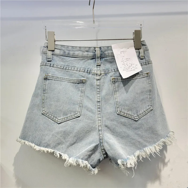 Imagem -02 - Shorts Jeans de Diamante Rasgado Feminino Cintura Alta Bainha Fina Pernas Largas Calça Quente Moda de Rua Verão Novo 2024