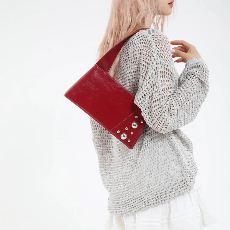 Tas Selempang Wanita Niche Rivet 2025 - Tas Kotak Kecil Retro Keren untuk Perjalanan Musim Panas & Gaya Jalanan