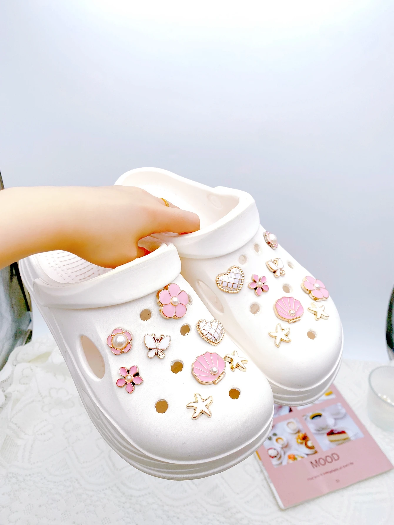 16-piece shoe decoration DIY casual shoe decoration - An interesting and versatile way to personalize your footwear