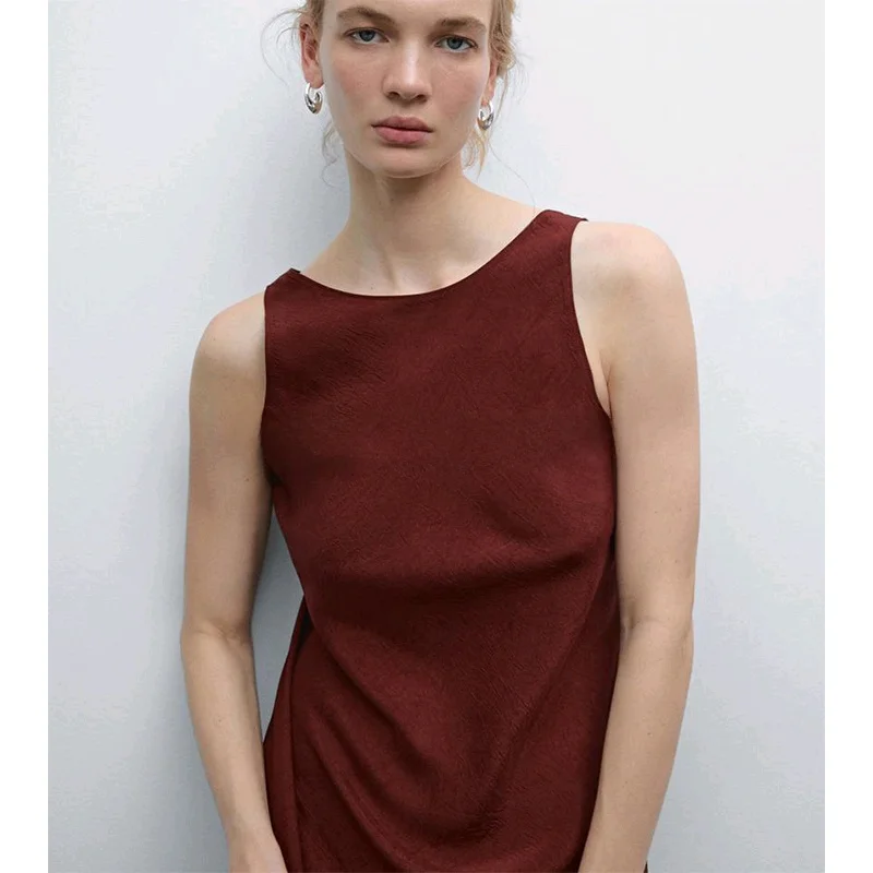 Vestido midi de seda acetinada sem mangas e costas nuas, cintura alta, estilo casual para o dia a dia, com decote redondo e c...