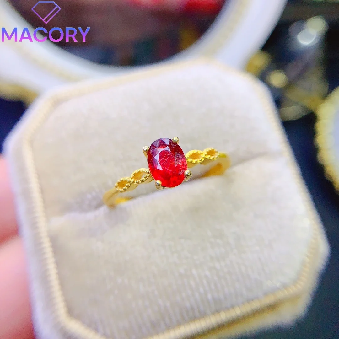 

Sterling silver 925 red gem ring female wedding ring Valentine's Day female free delivery luxury brand replica gem.