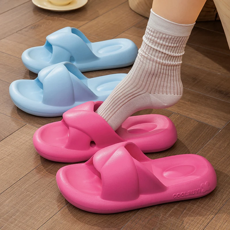 

Женские пляжные шлепанцы Candy Color с перекрестными ремешками, лето 2026, мягкие, на толстой подошве из ЭВА, легкие домашние сандалии