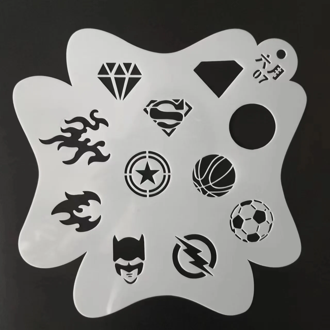 17*17 ซม.Stencils สําหรับภาพวาดใบหน้า Professional แม่แบบ Body Art DIY พลาสติก PET แบบใช้ซ้ําได้แม่แบบ