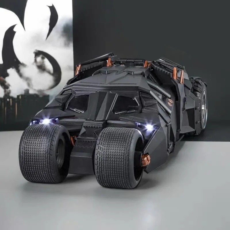 1/24 الفيلم الكلاسيكي سيارة 2008 Batmobile سبيكة مفهوم الخفافيش سيارة رياضية نموذج Diecasts سباق السيارات المعدنية نموذج الصوت ضوء الاطفال لعبة هدية