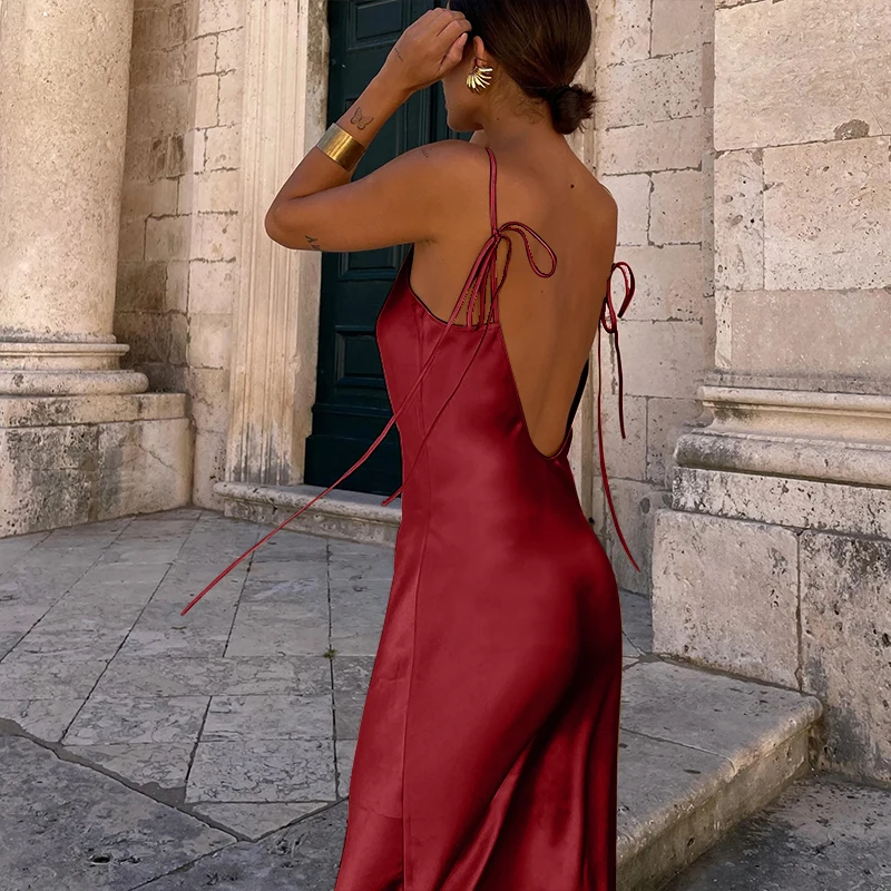 エレガントなイブニングパーティードレス女性のセクシーなノースリーブバックレスストラップサテンロングローブホリデービーチストリートウェアクラブウェアvestidos