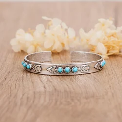 Retro Silver Color Open Bracelet Women Vintage Round Stones Inlay Personality Designer Fish Shape New Ladies Bracelet Jewelry