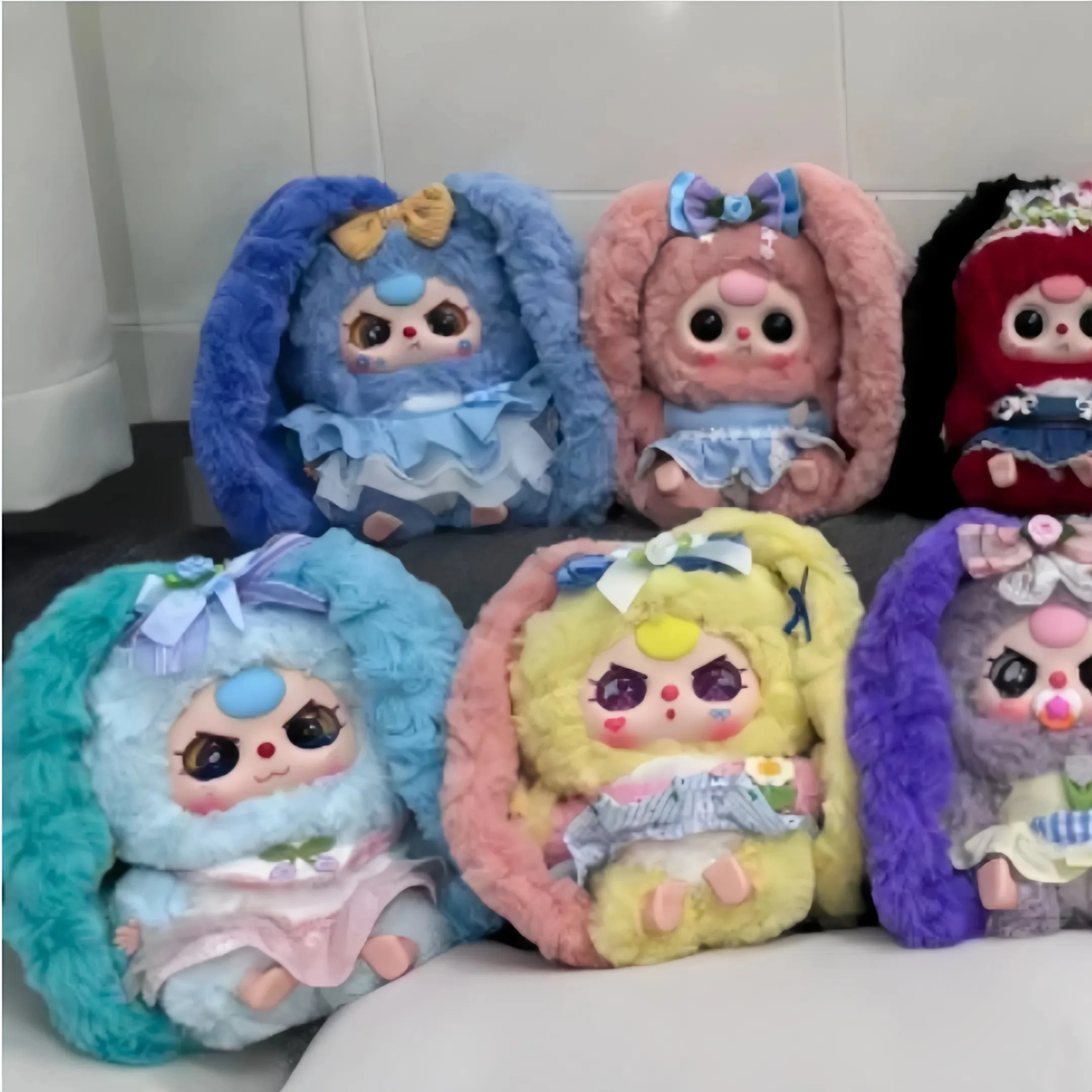 

The three-year-old girl Lily serie of plush toy and rubber doll from the Rabbit Town serie They have exquisite detail and a good