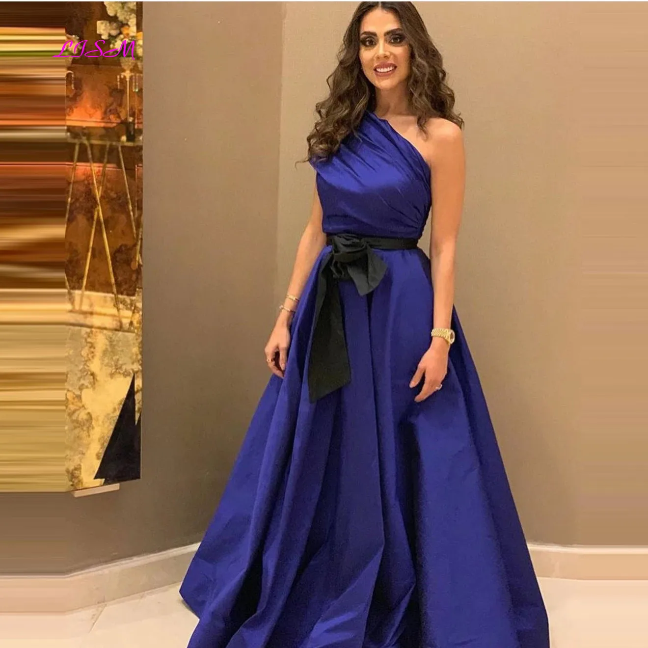 Elegante vestido de noche musulmán de tafetán azul para mujer, vestido de gala de una línea de hombro con cremallera en la espalda y bolsillo