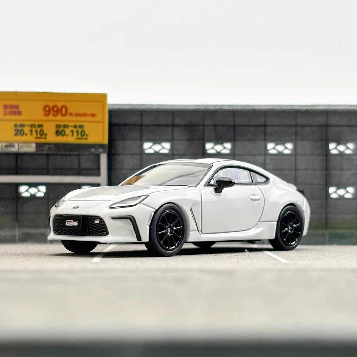 

ARBox 1:64 JDM White GR86 Model Diecast Collect Car Diecast Model Car Collection Limited Edition Hobby Toys