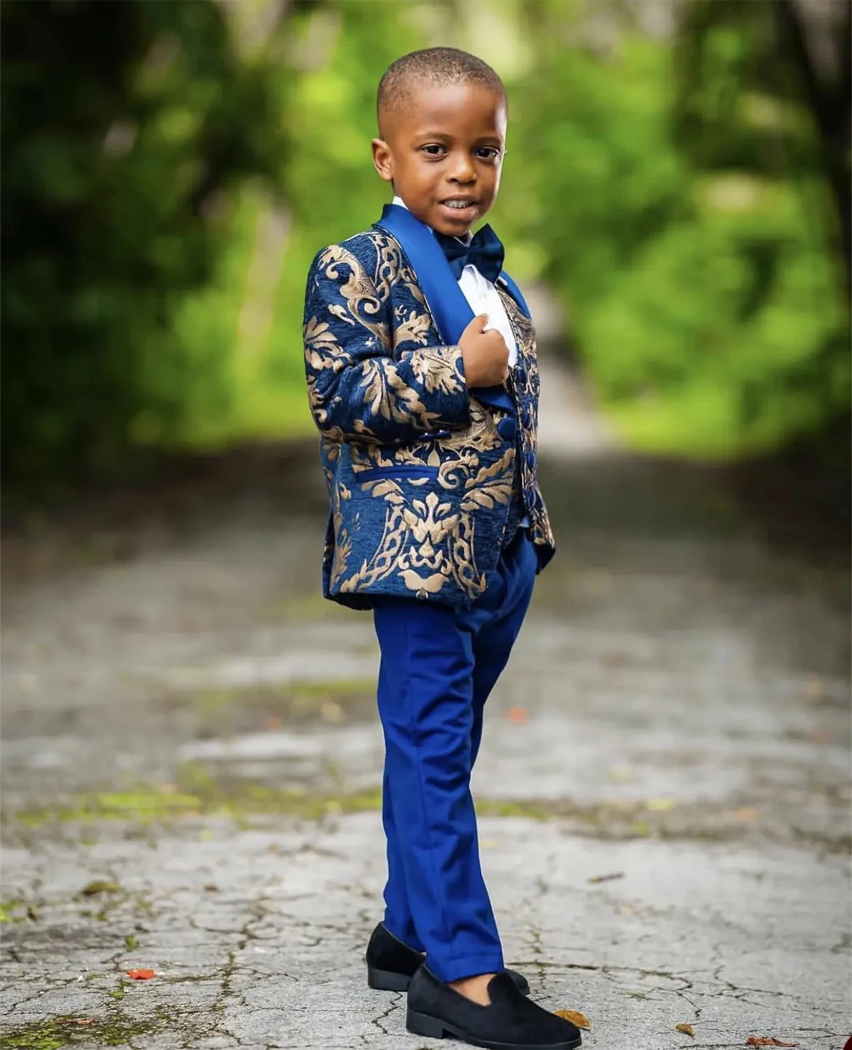 Trajes de niño con patrón Floral azul marino, esmoquin de cena para niños pequeños, fiesta de boda, graduación, ropa de cumpleaños, chaqueta, pantalones, chaleco, 3 piezas