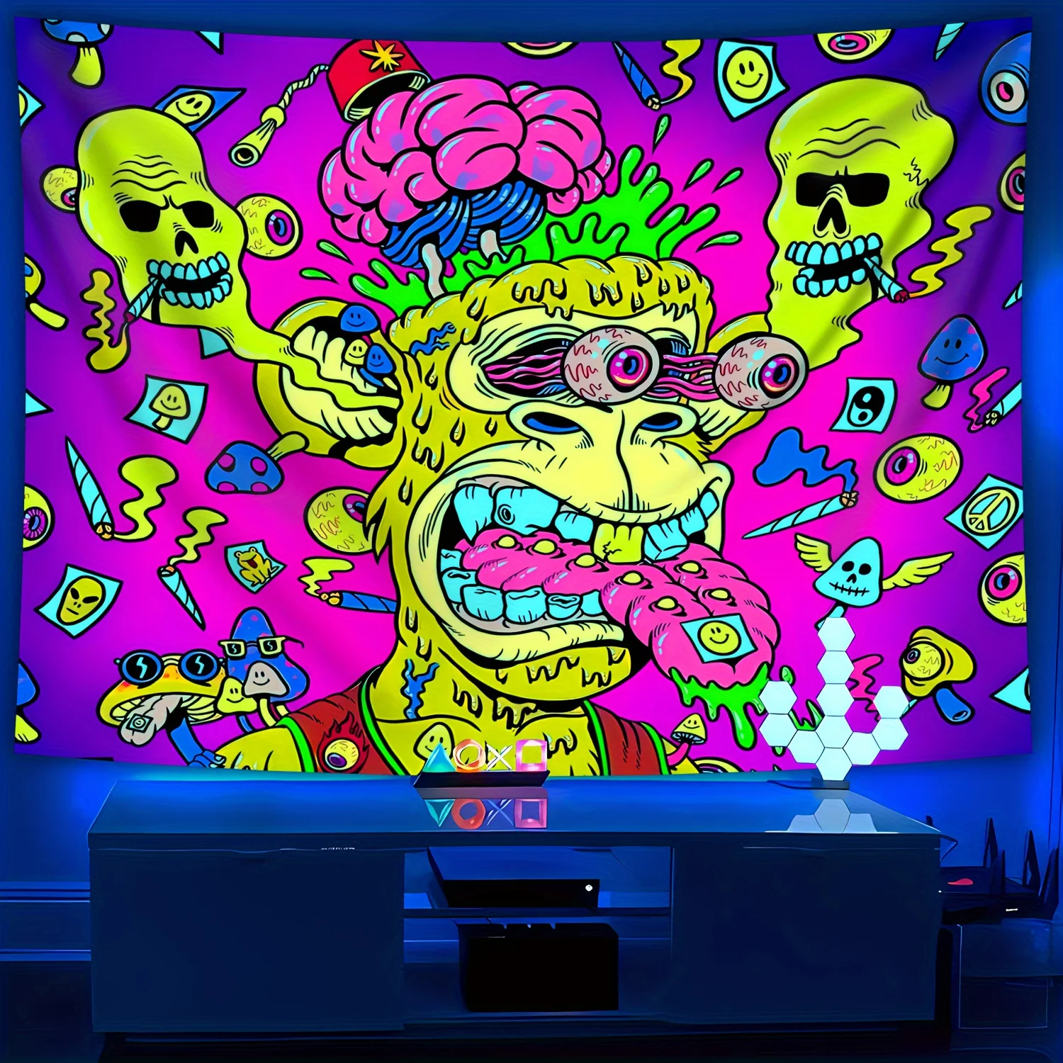 

VIKAMA Whimsical Cartoon Tapestry Brain Skull Smiley Pattern Unique Bedroom Decor for Trendy Bars & Gaming Rooms