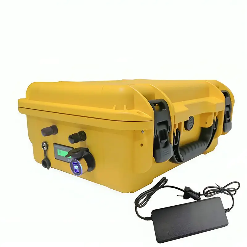 12 V 150 Ah 80 Ah LiFePO4-Batterie 12,8 V multifunktionaler tragbarer Koffer Camp Inverter Auto-Feuerzeug-Batterien Duty-Free