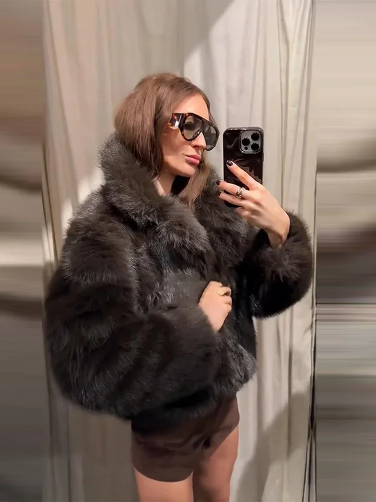 패션 브라운 인조 모피 코트 여성 루즈 라펠 풀 슬리브 숏 아우터웨어 2025 가을 겨울 스트리트 레이디 퍼리 웜 오버코트