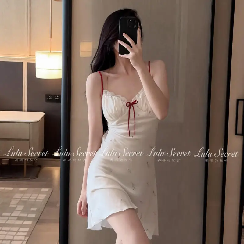 

Women's Clothing Sexy Straps Nightdress with Padded Cups Minimalist Pajamas Ice Silk Nightdress Homewear New Comfortable