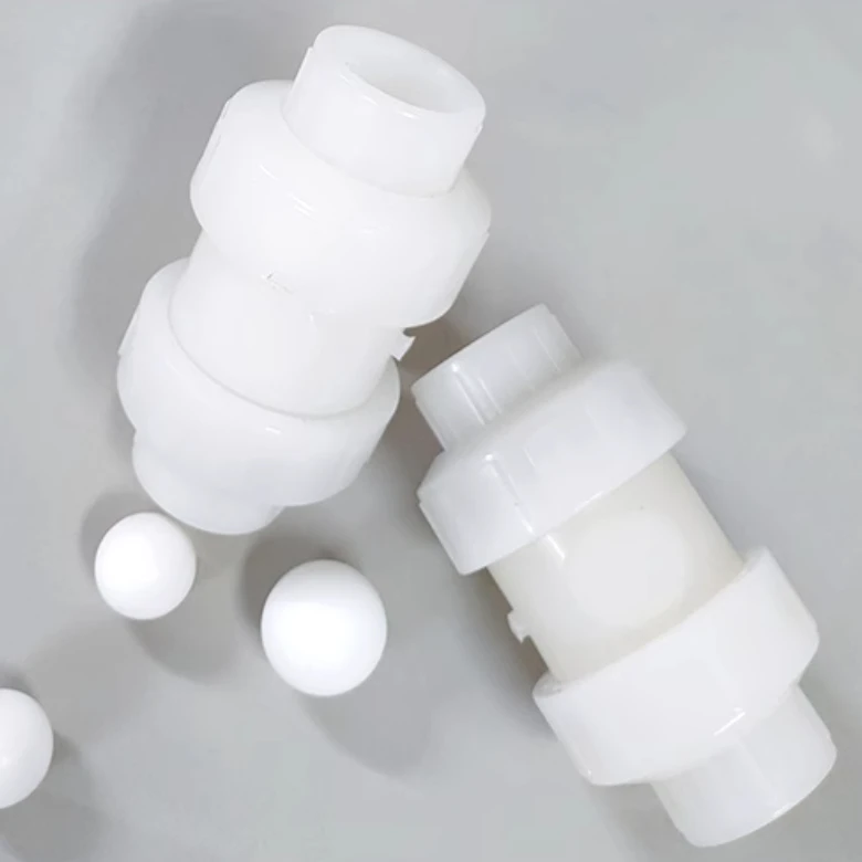 中国製高品質1/2インチ～2インチ ダブルユニオンソケットPVDFボールチェックバルブ DN15～DN50 PVDF垂直チェックバルブ ダブルユニオン付き