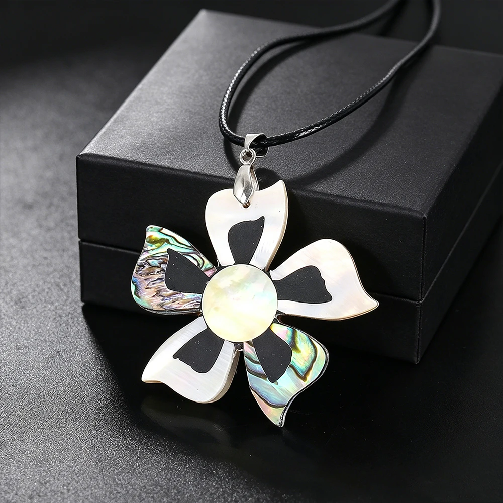 Natural Abalone Shell Flower Pendant Necklace Mother of Pearl Wax Cord Necklace Bohemian Vacation Style Jewelry for Women