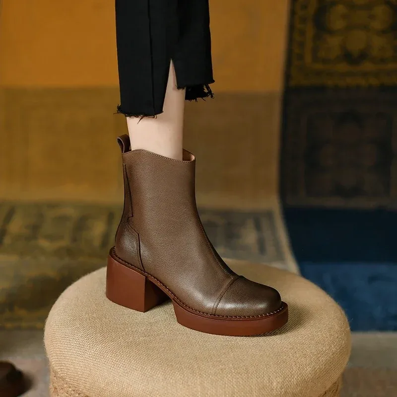 2026 Winter Women Shoes Genuine Leather Platform Chunky Retro Boots Women Solid Women Shoes High Heel Boots Black Modern Shoes