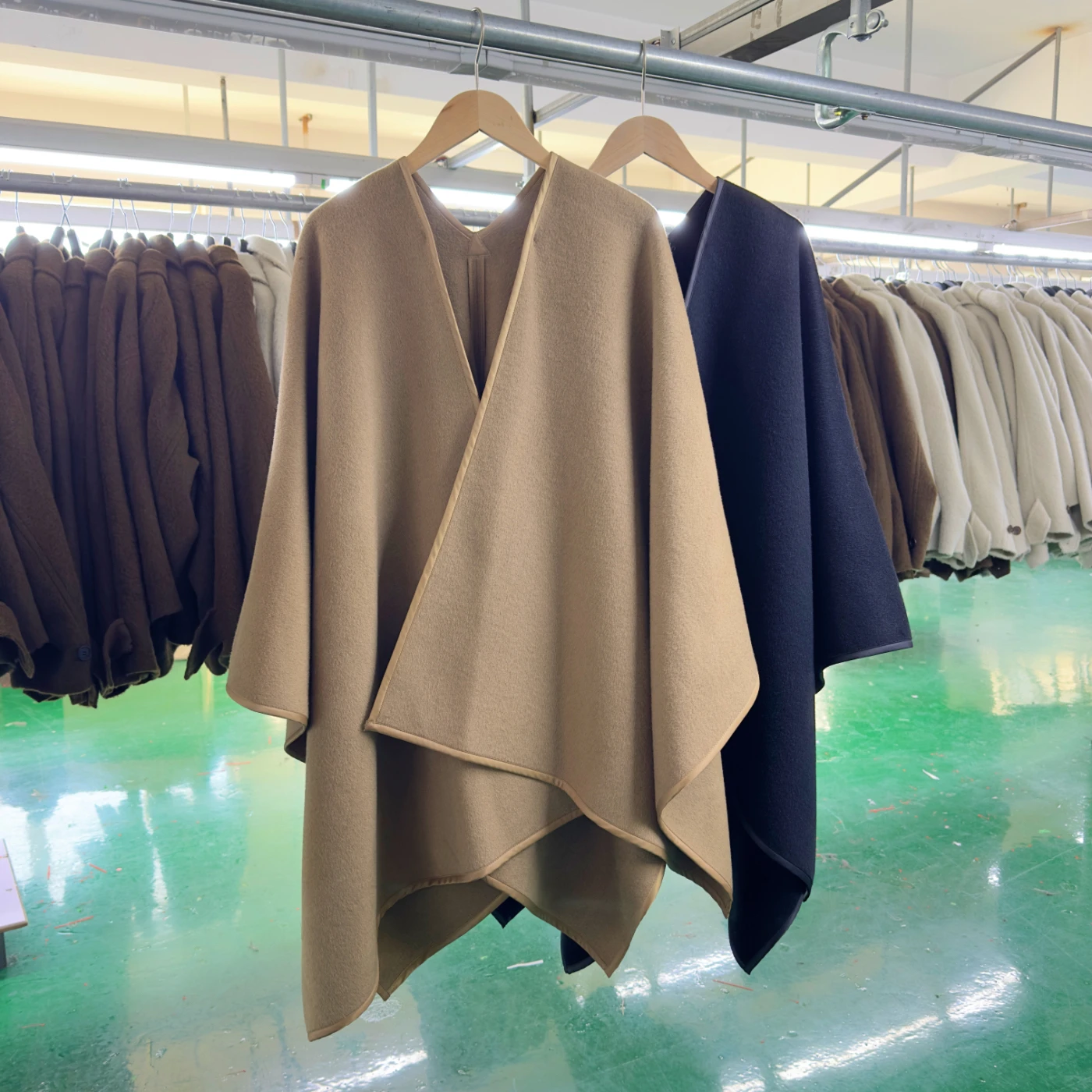 

Autumn and Winter Wool Women Cloak New Style Simple Temperament Double-sided Hand Sewn Cashmere Shawl Loose Fashion Cape Jacket