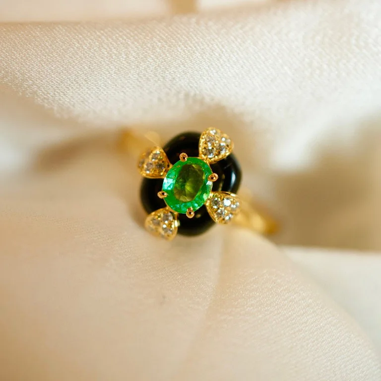 

French retro simulation natural emerald ring women's epoxy black agate high-quality emerald open ring