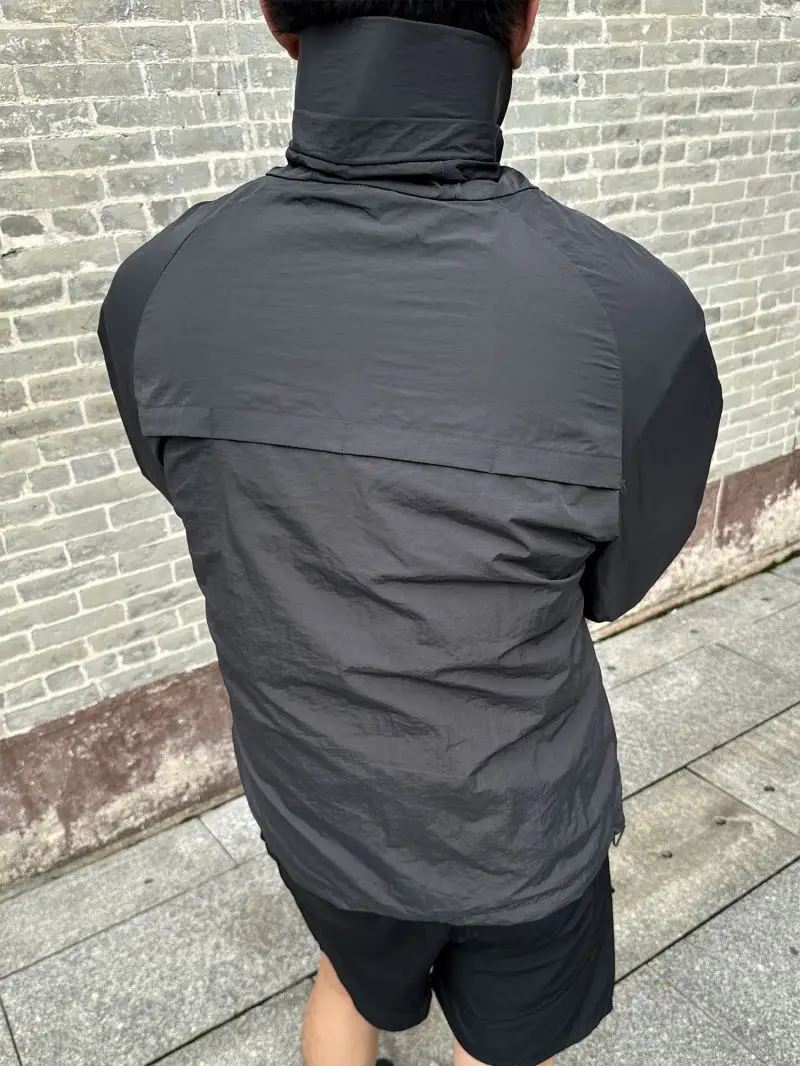 Herren Sommer-Kühljacke mit Sonnenschutz UPF50+, Schnelltrocknend, Atmungsaktiv, mit Kapuze, Windbreaker für Outdoor-Aktivitäten, Wandern, Camping, Radfahren – Detail 6