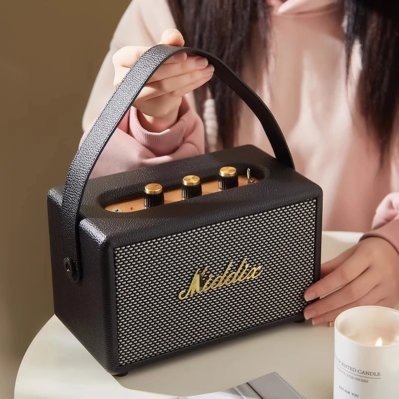 

1pc Handheld Retro Bluetooth Speaker Portable Outdoor Wireless Stereo Subwoofer Music Center with Bass Diaphragm Support USB/AUX