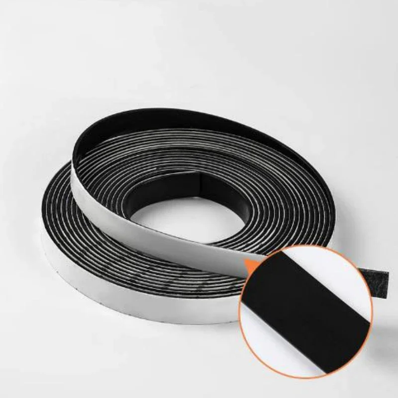 Silikon-Türdichtungsstreifen, selbstklebend, Breite 5–50 mm, schwarz, zur Abdichtung von Türen und Fenstern, rutschfest, Dicke 0,5–5 mm. – Detail 3