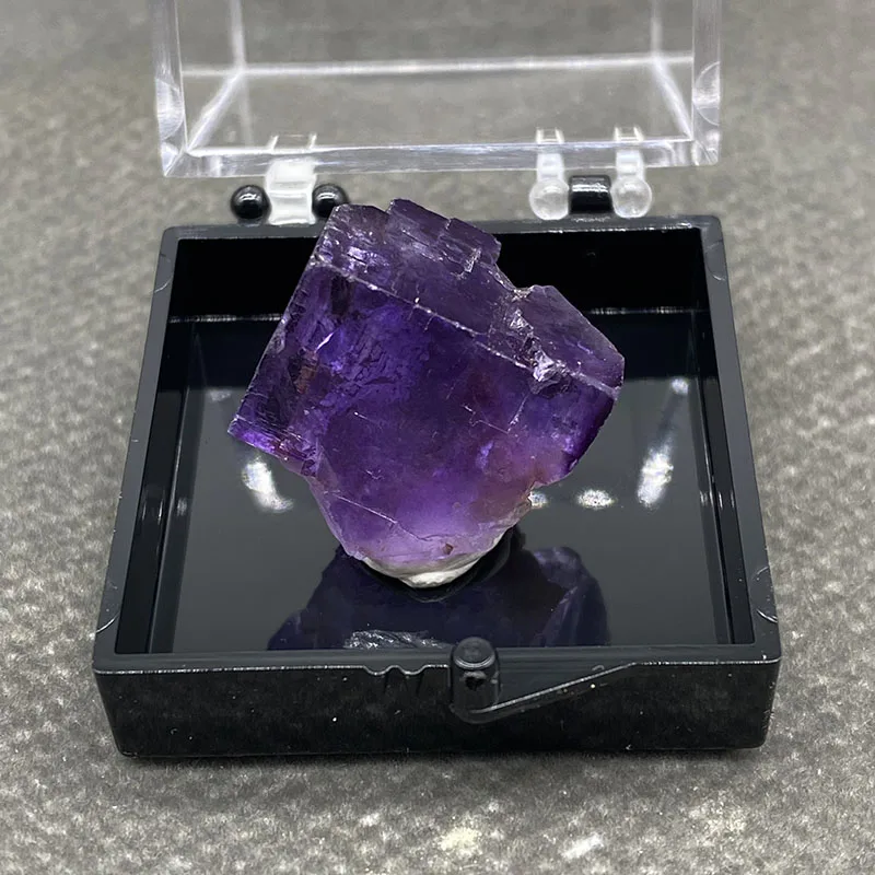100% Matrix natural purple fluorite mineral specimen healing crystal Gemstone collection From Xinjiang+Box size:35*35*35mm
