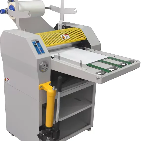 

Ламинатор SWFM390A для листов и рулонов, без пузырьков, с гидравлическим масляным нагревом, ручной, с функцией перемотки