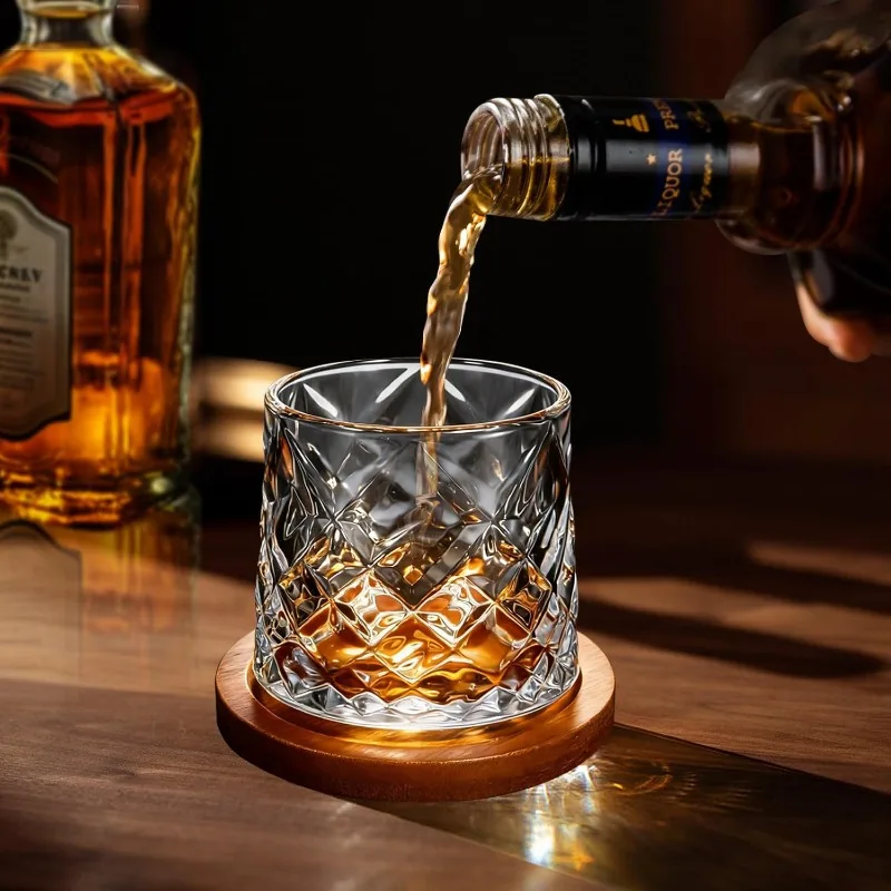 1pc Tumbler Whiskey Glass with Round Wooden Coaster Whiskey Glass Rotating Cup Wine Brandy Glass Wine Bar for Family Gatherings