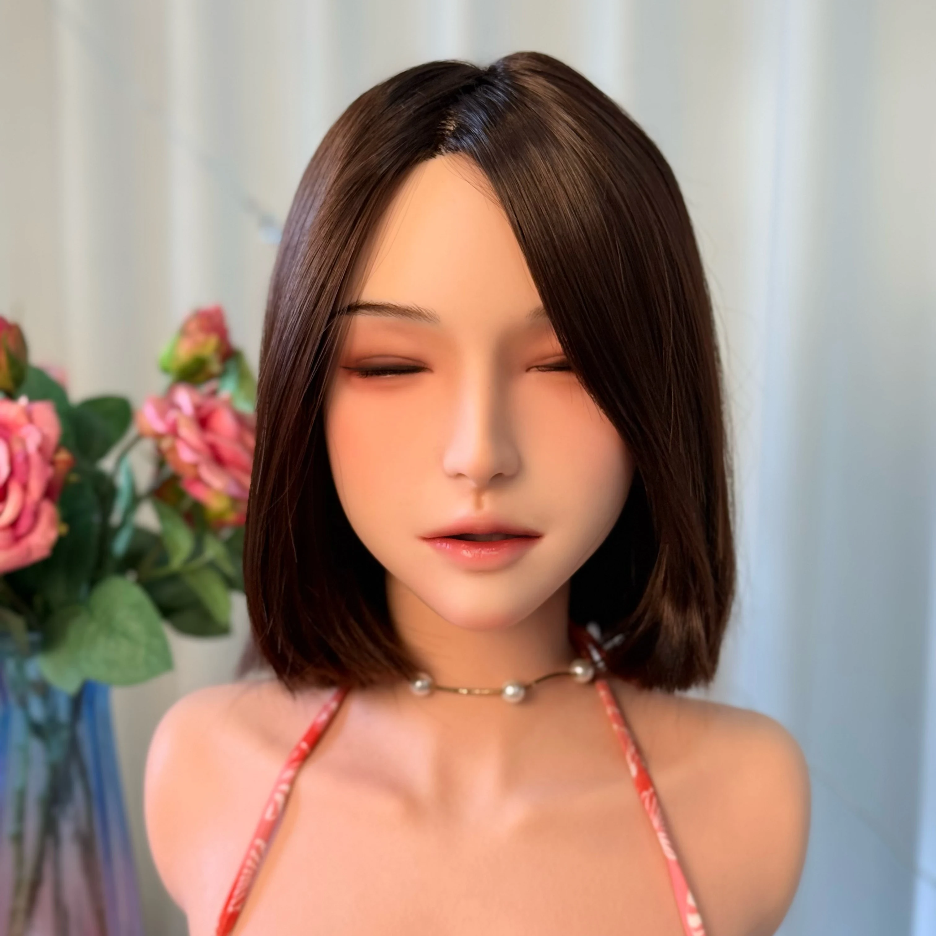

New silicone head, hair and eyebrow transplantation, can open the mouth, paired with a doll over 125cm, M16 interface
