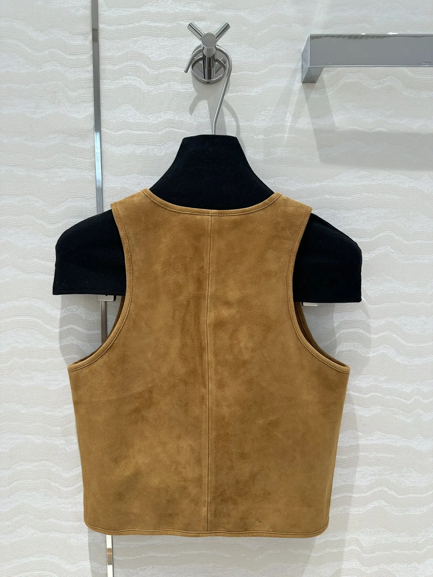 Genuine leather vest Fashionable temperament Slim and thin Soft and comfortable Exquisite 2024 women's new hot