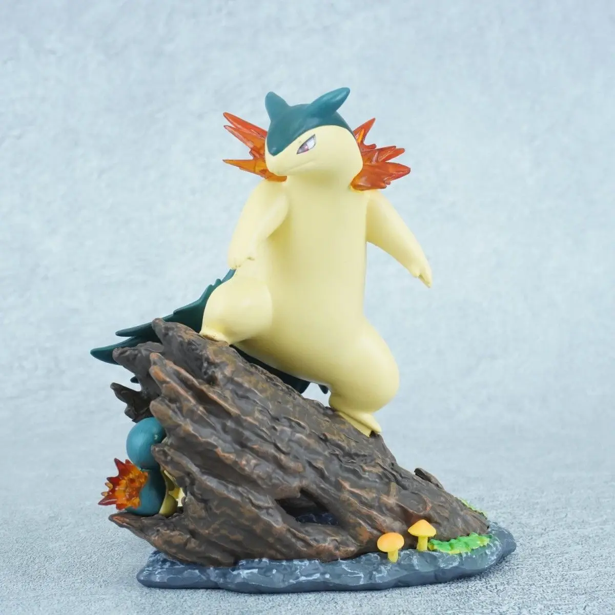 13 سنتيمتر البوكيمون أنيمي الشكل Cyndaquil مجموعة تطور شخصيات Typhlosion جمع بولي كلوريد الفينيل نموذج تمثال زخارف مكتب دمى هدايا