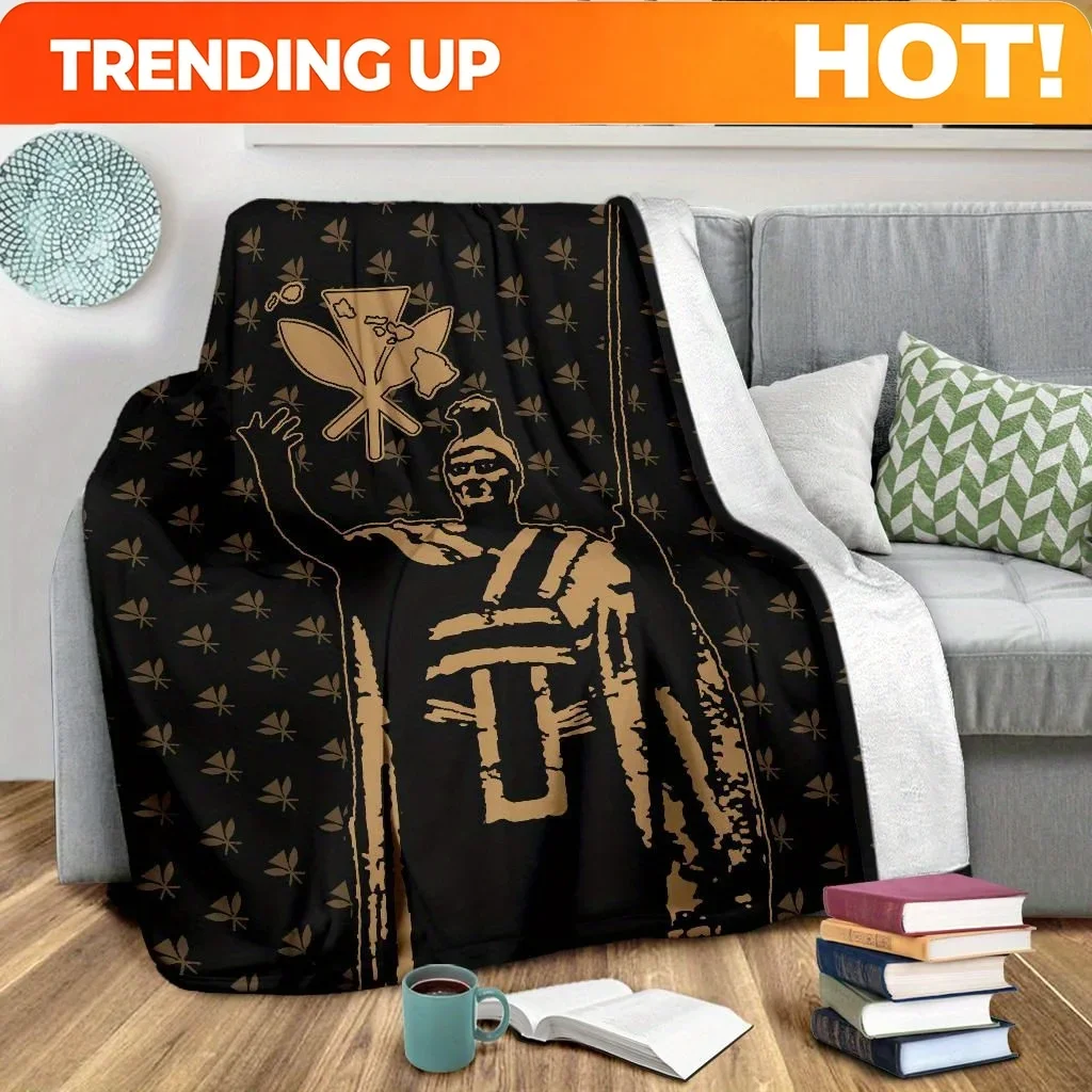 Custom 1pc Hawaiian King Kaneka Luxury Throw Blanket - Polynesian Royalty Black & Golden Design With Staff - Soft Flannel All-Se